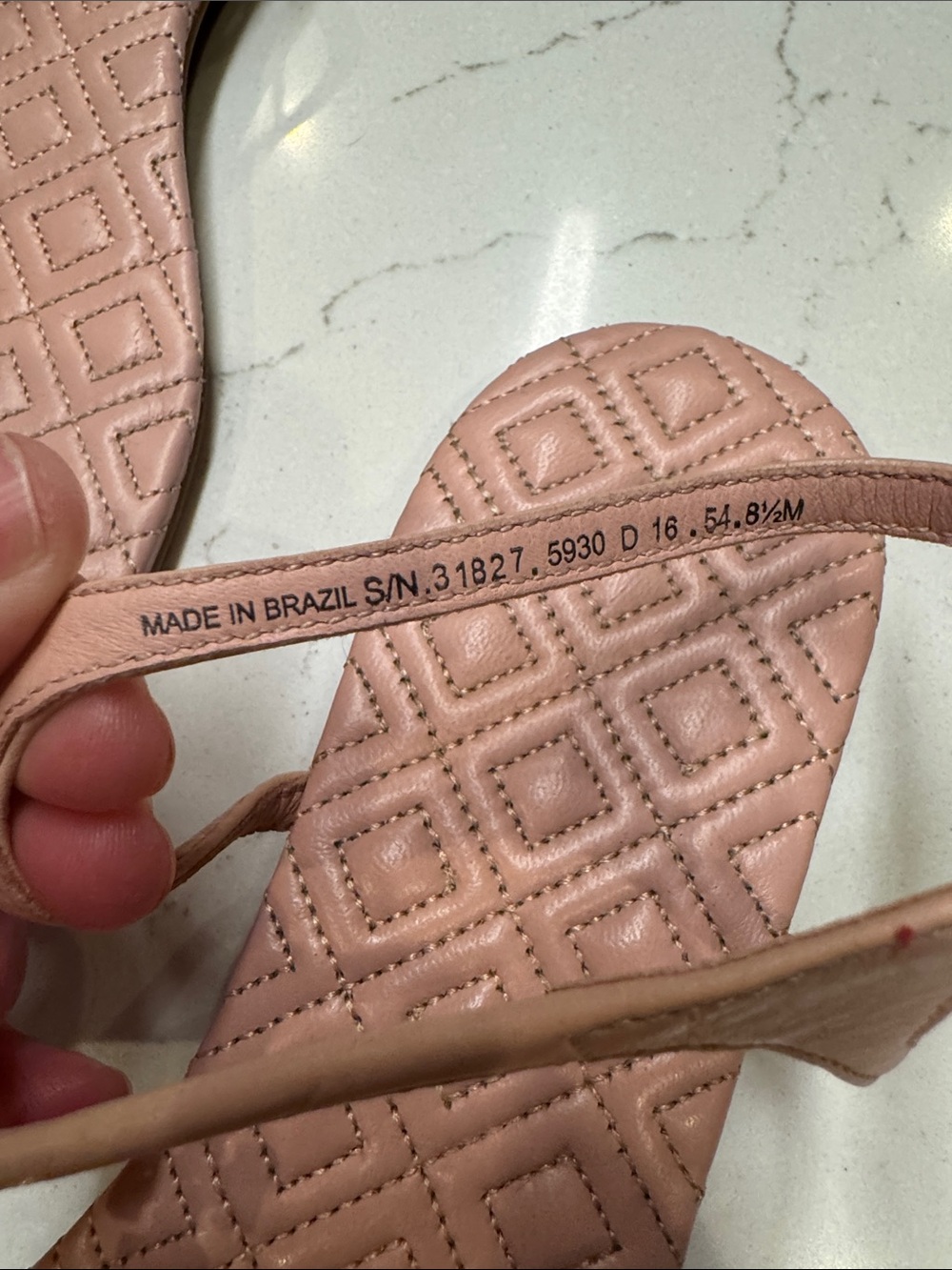 Tory Burch Pink Quilted T-Strap Sandals with Gold Logo Minimalist Sz8.5 - Picture 3 of 5